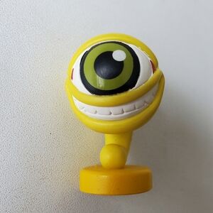 Monster Rancher | Yellow Happy Suezo (Blue Star) 1.5" Mini Figure